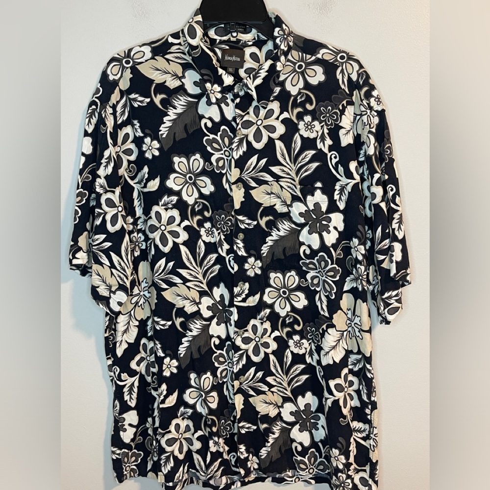 Neiman Marcus Vintage Floral Print Hawaiian Shirt XL
